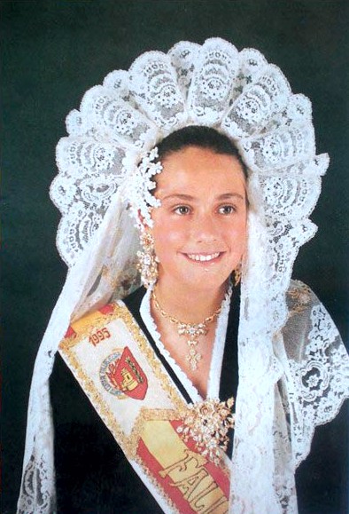 1995 - María Amparo Motilla Serrano